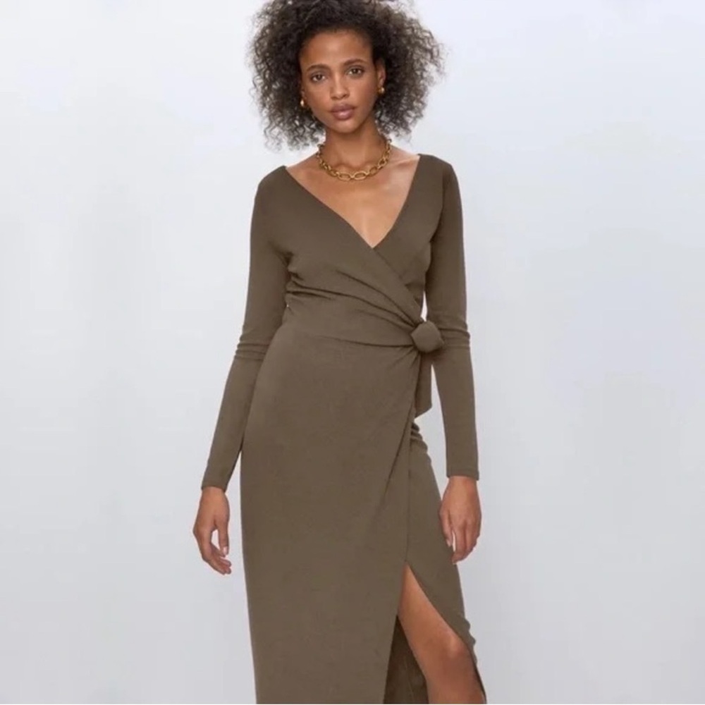 aritzia babaton gaudi matte jersey wrap dress in bark brown - Picture 2 of 10